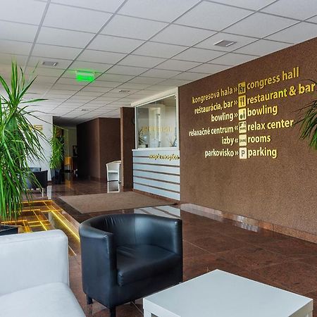 Hotel Lineas Prešov Dış mekan fotoğraf