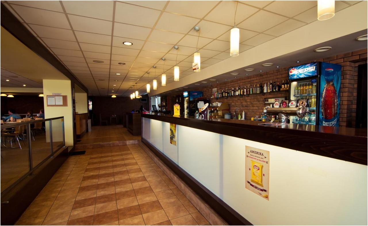 Hotel Lineas Prešov Dış mekan fotoğraf