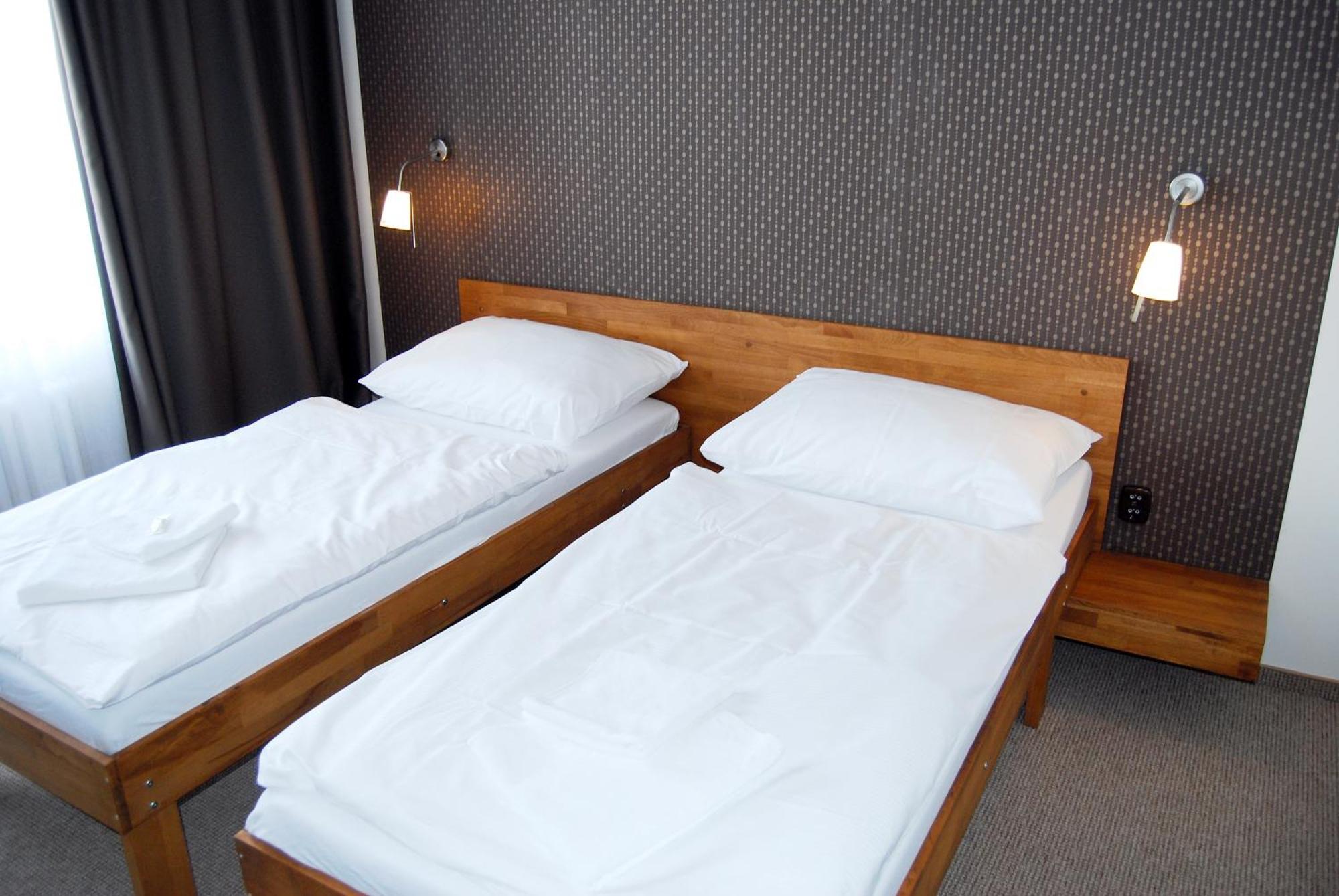 Hotel Lineas Prešov Oda fotoğraf