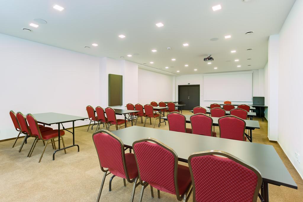 Hotel Lineas Prešov Dış mekan fotoğraf